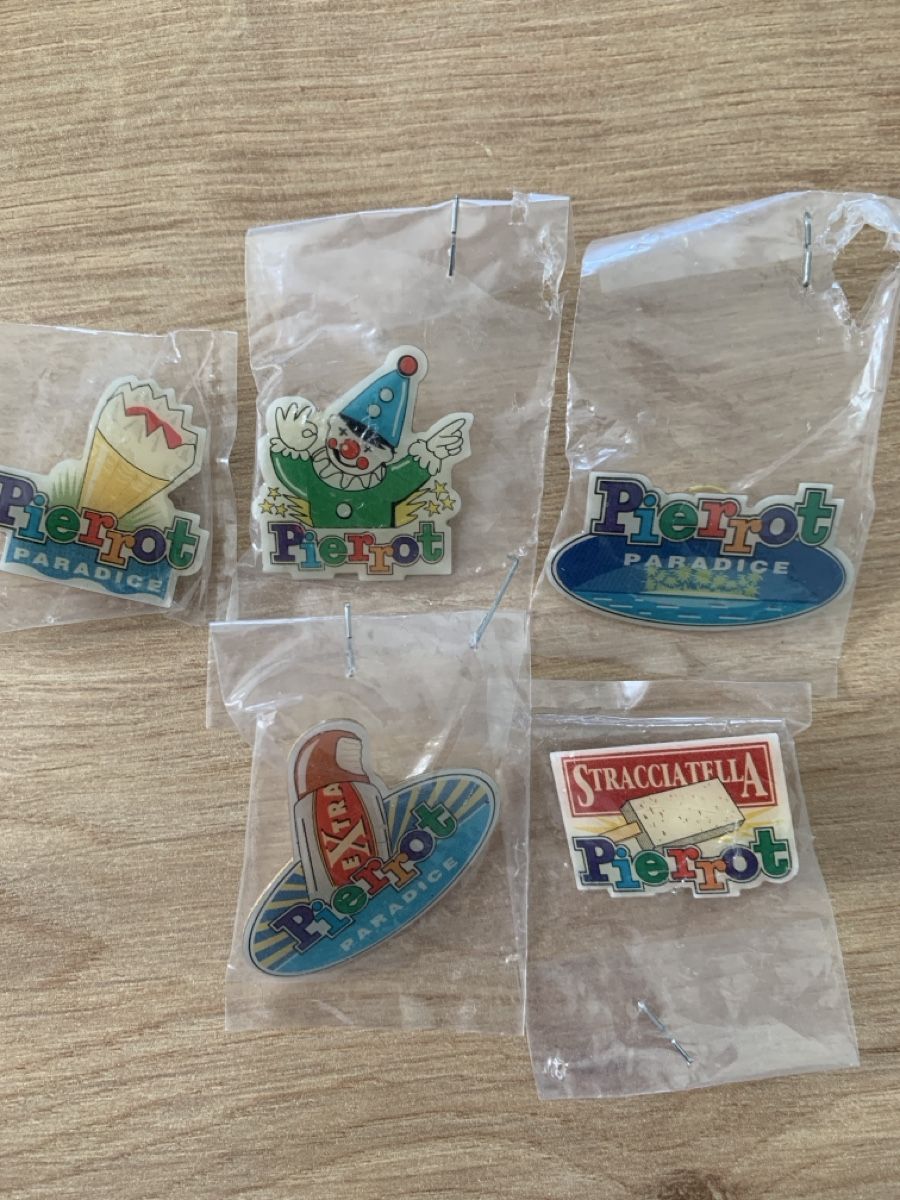 Placchette & Badge: Pierrot & Frisco Pins – Usato da Wilen b. Wil venduto da Huibuh 1