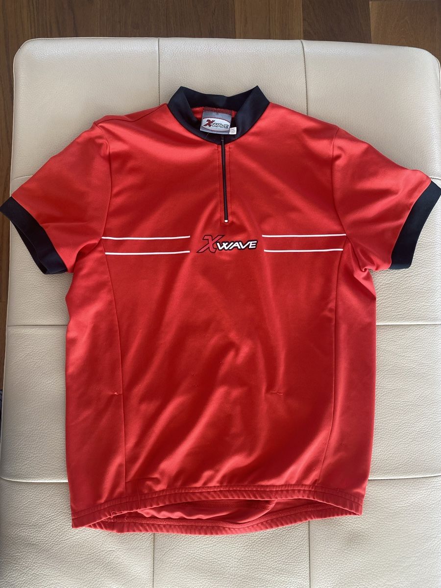 Scarpe, pantaloni & magliette da ginnastica: XWave Biketricot rot Gr. 164 – Usato da Meggen venduto da 6003Luzern