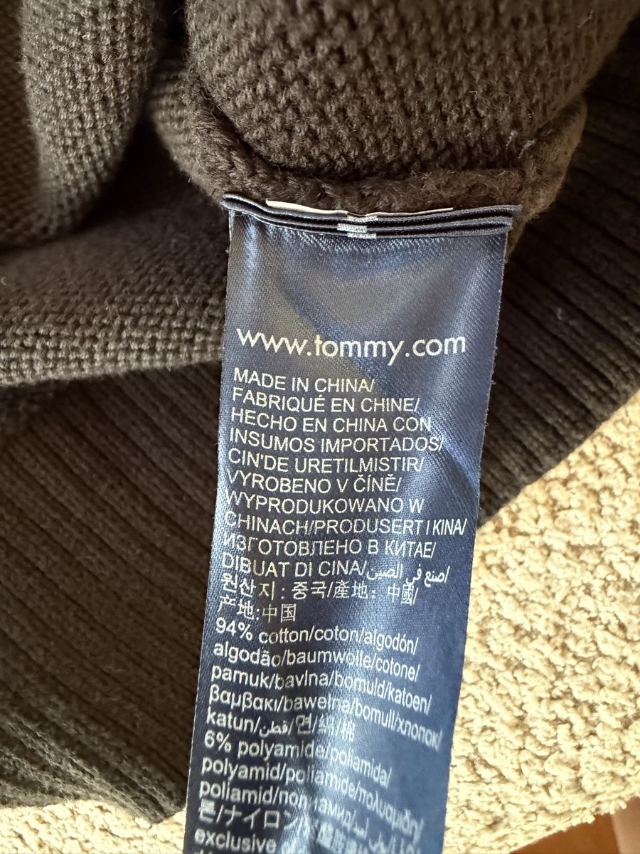 Tommy Hilfiger Pullover & Sweatshirts: Tommy Hilfiger Jäckchen / Pullover  – Gebraucht aus Dietikon von Prelovedpearls 2