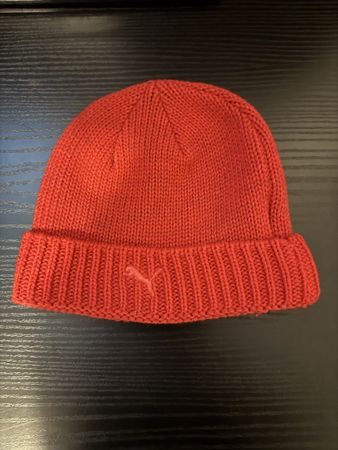 Puma Winterkappe und Puma Ferrari Handschuhe