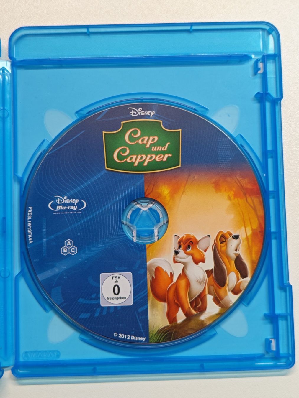 Tutti i DVDs: The Fox and the Hound / Cap und Capper – Usato da Liestal venduto da Kratzilla 1