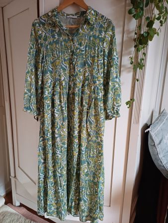 Schönes Kleid von Nile XS