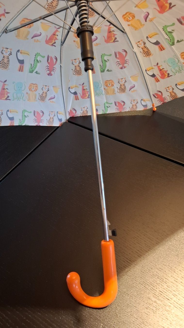 Sonstiges für Kind & Baby: Regenschirm – Gebraucht aus bülach von bea_syq2 1