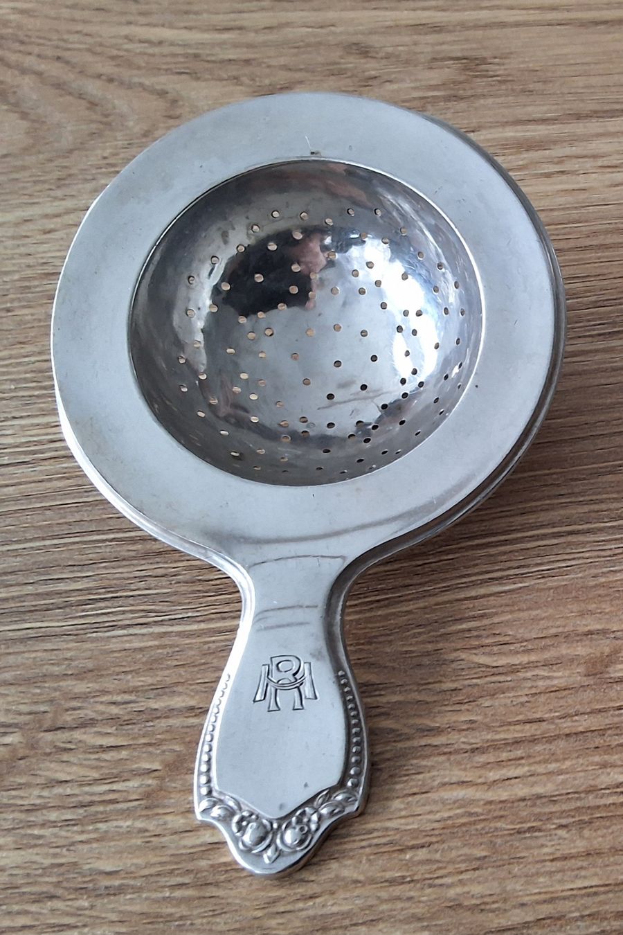 Küchengeräte: Teesieb (Jetzler, Silber 800) – Gebraucht aus Oftringen von Waltereg 2