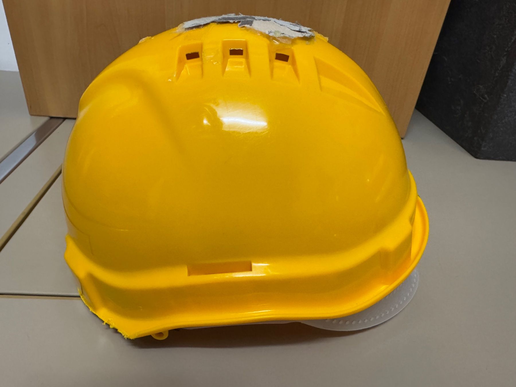 Protezione per viso e udito: 7 Bauhelme Articap II – Usato da Oberkirch LU venduto da Simba03 2