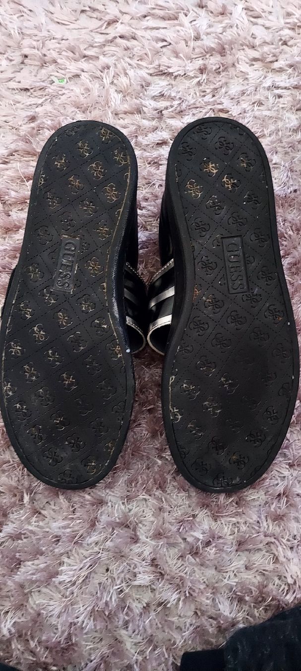 Scarpe da donna: Guess Schuhe – Usato da Elsau venduto da Caramelito 1