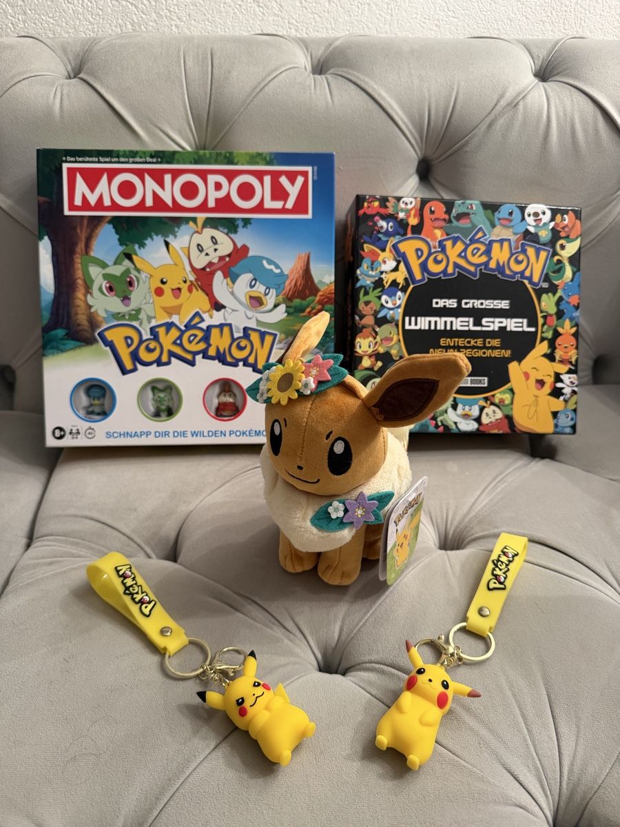 Pokémon Giocattoli: Pokemon Set Spiele Plüsch  – Usato da Zürich venduto da bentley_