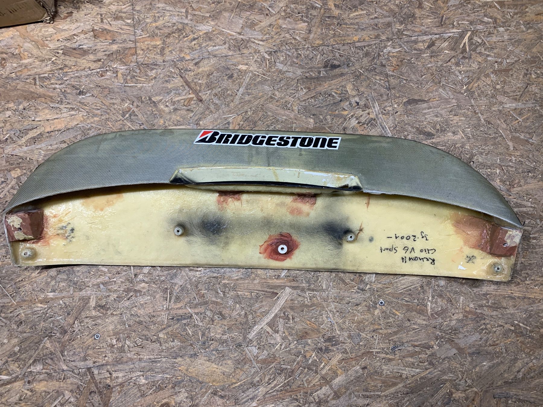 Renault Tutti pezzi di ricambio auto: Dachspoiler Renault Clio V6 Phase 1 – Usato da Bettlach venduto da Mondial8 4