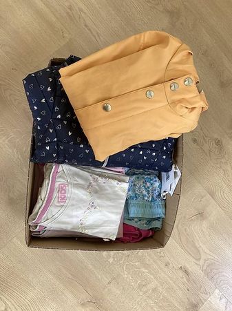 vêtements jumelles / Zwillings-Kleider 104 110