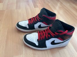 Nike Air Jordan 1 Mid Sportschuhe Grösse 42 gebraucht