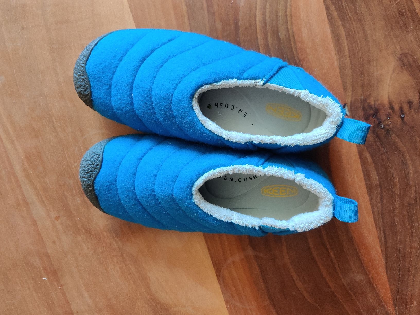 Keen Scarpe da uomo: Keen hausschuhe. Warm stabil. Gr 36 – Nuovo (secondo la descrizione) da Degersheim venduto da HariOm