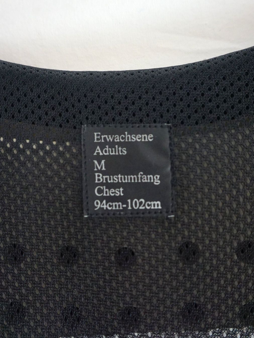 Gilets & Westen: Rückenschutz USG – Gebraucht aus Pratteln von Restwert_Pratteln 8