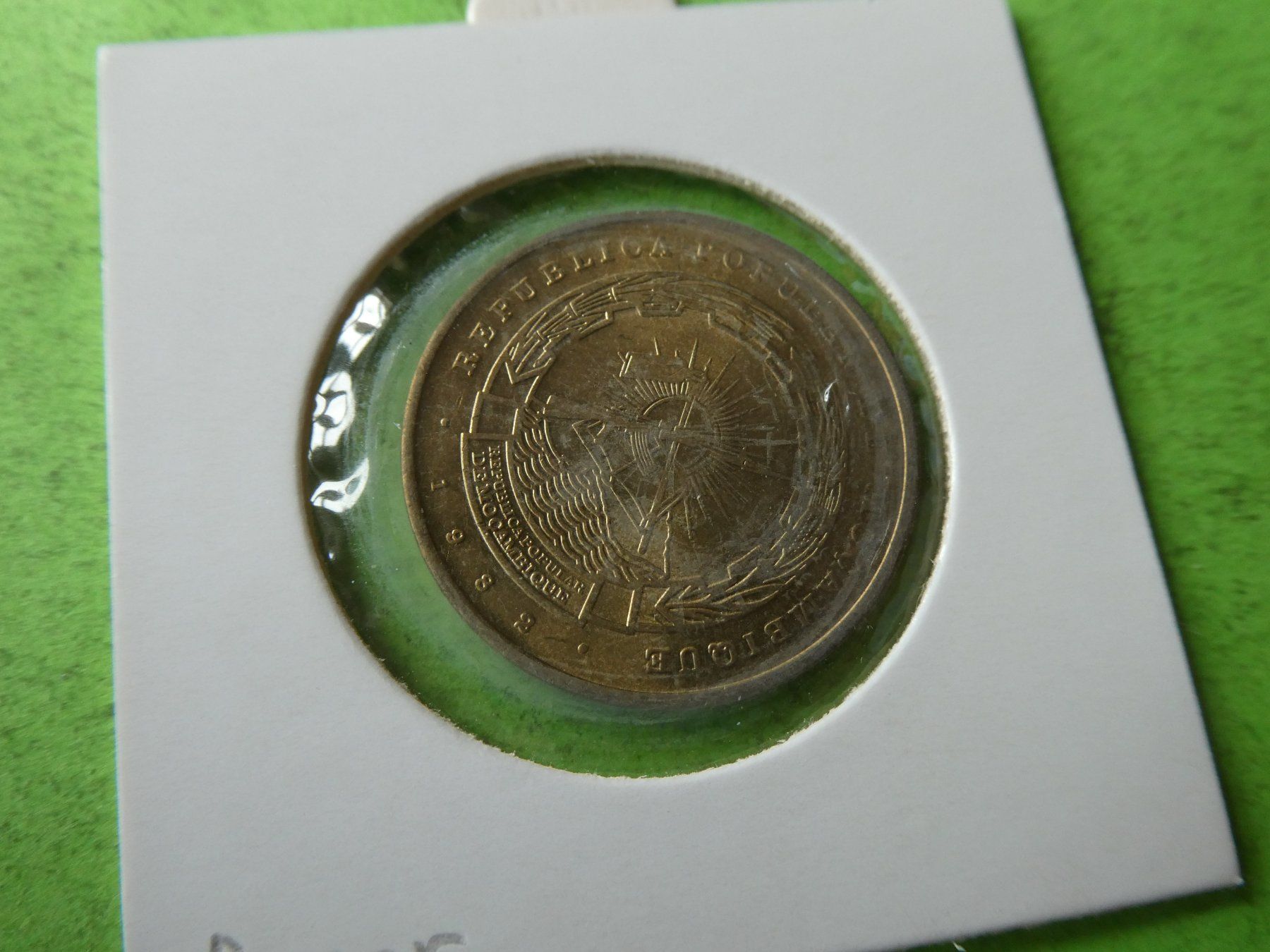 Tutti le monete: Mocambique 1982, 1 Metical unz – Usato da Hinterforst venduto da Rohusri 1