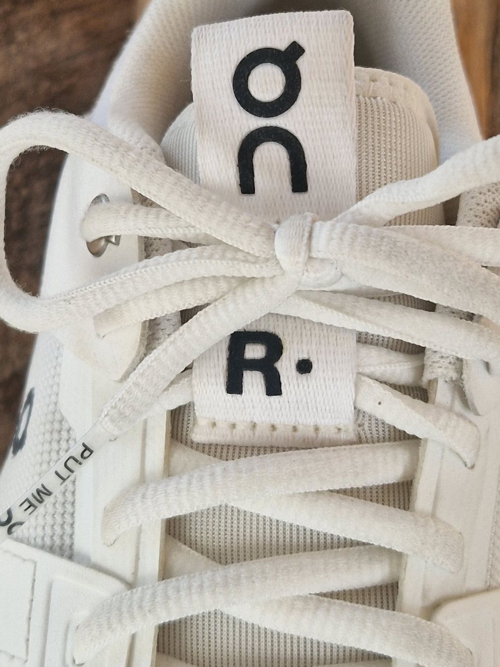 On Scarpe da donna: On The Roger Sneaker weiss Gr. 38 – Usato da Münsingen venduto da Geeskile 5