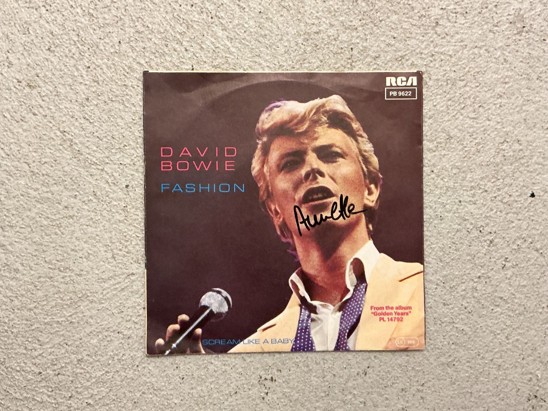 Dischi in vinile: David Bowie Single - Fashion – Usato da Winterthur venduto da Tumko_7_Vinyl 1