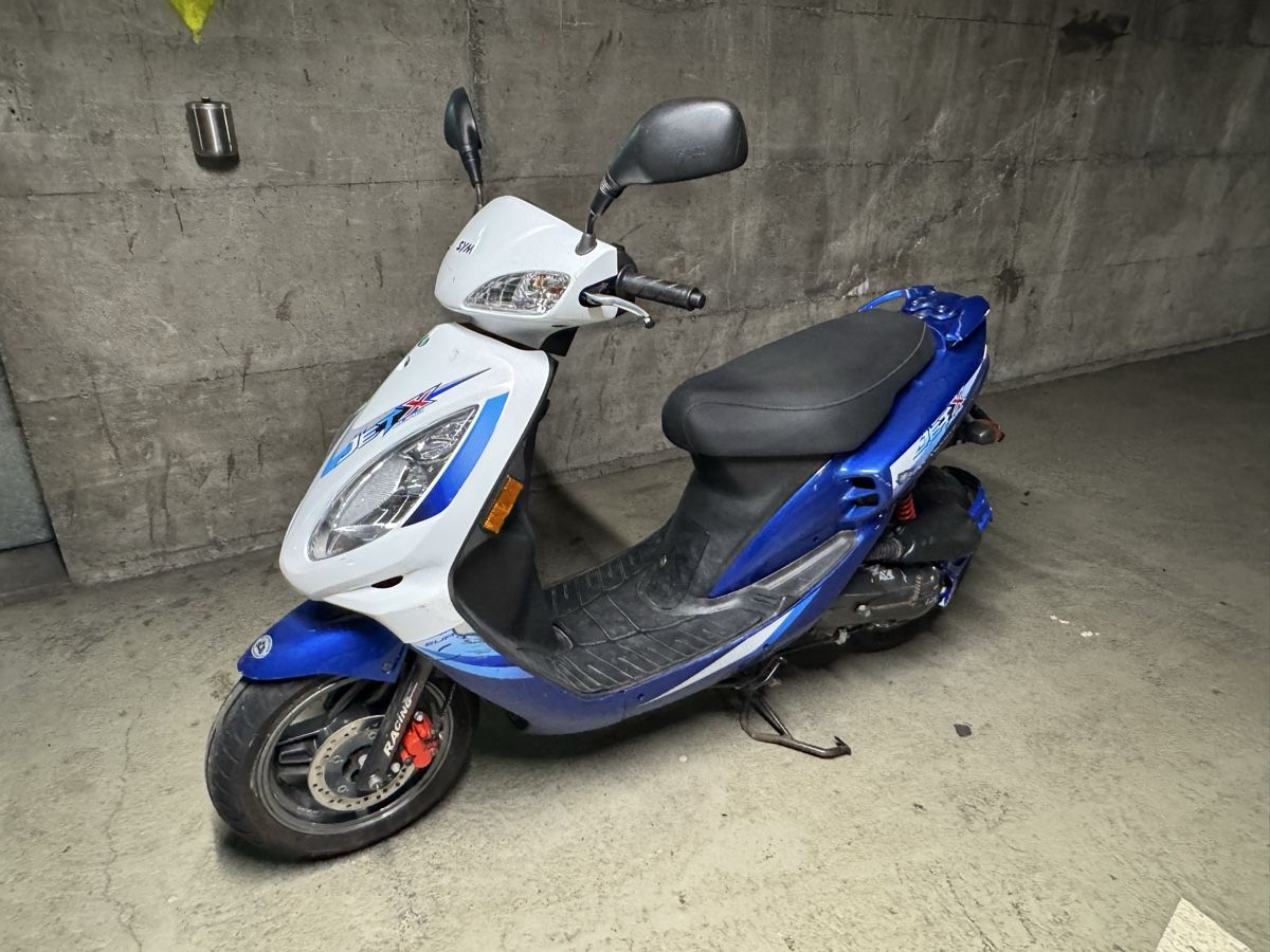 Sym Scooter: Sym Jet 50 Kleinmotorrad – Usato da Spreitenbach venduto da Schumacher 1