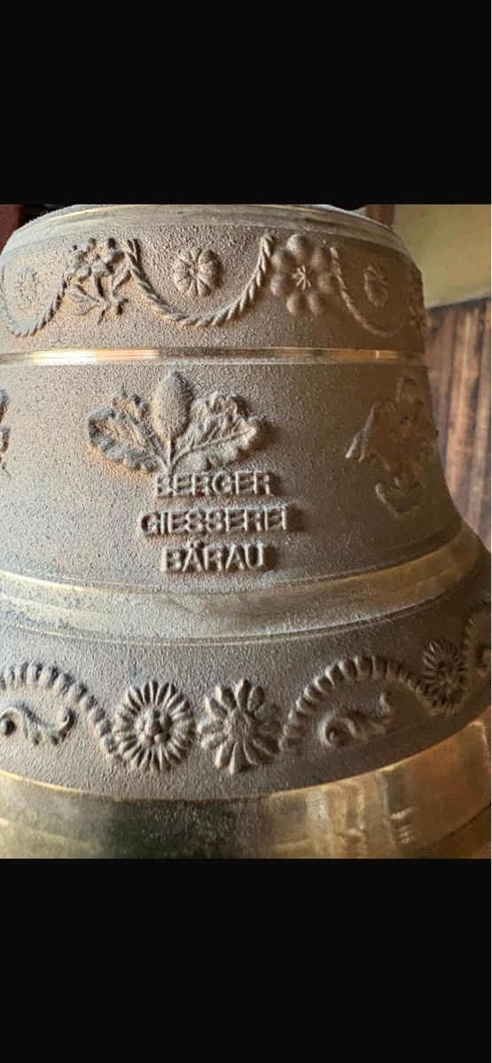 Campanacci mucche: Glocke Schelle Berger  – Usato da Menzingen venduto da Edelmuni7 5