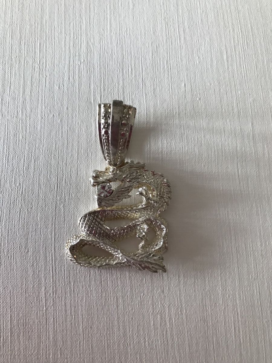Pendentifs: Pendentif dragon  – D'occasion à Grimisuat par eliseba88 1