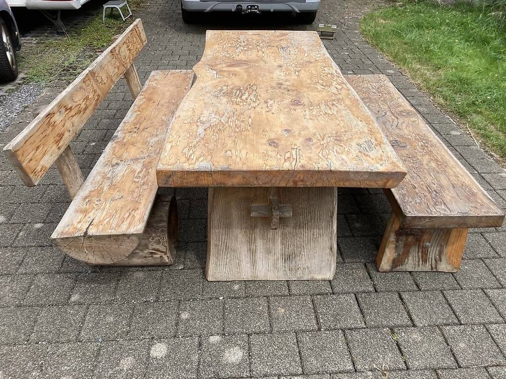 Set di tavolo e panche: Massive Gartengarnitur aus Schweizer Holz, 2 m Tisch – Usato da Lüchingen venduto da mango002 1