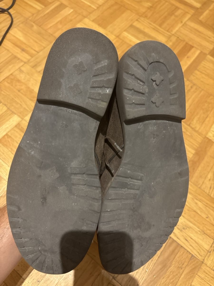 Scarpe da uomo: Bottines Chukka Daim Marron Taille 42 à nettoyer – Usato da GENÈVE venduto da Gaasss 2