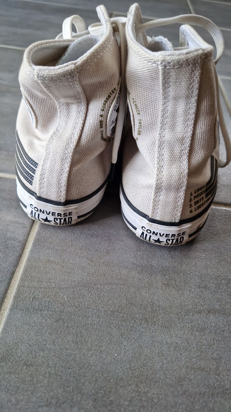 Converse Damenschuhe: converse gris clair Taille 38,5 peu portée – Neu (gemäss Beschreibung) aus Tavannes von Ramseier1 2