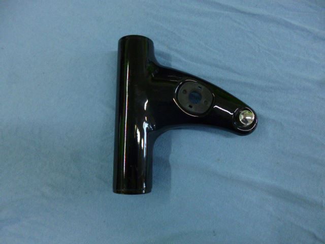 Kawasaki Tutti i ricambio per moto: Kawasaki W800 / 2011-2016 Lampenhalter – Usato da Rothrist venduto da THEI2