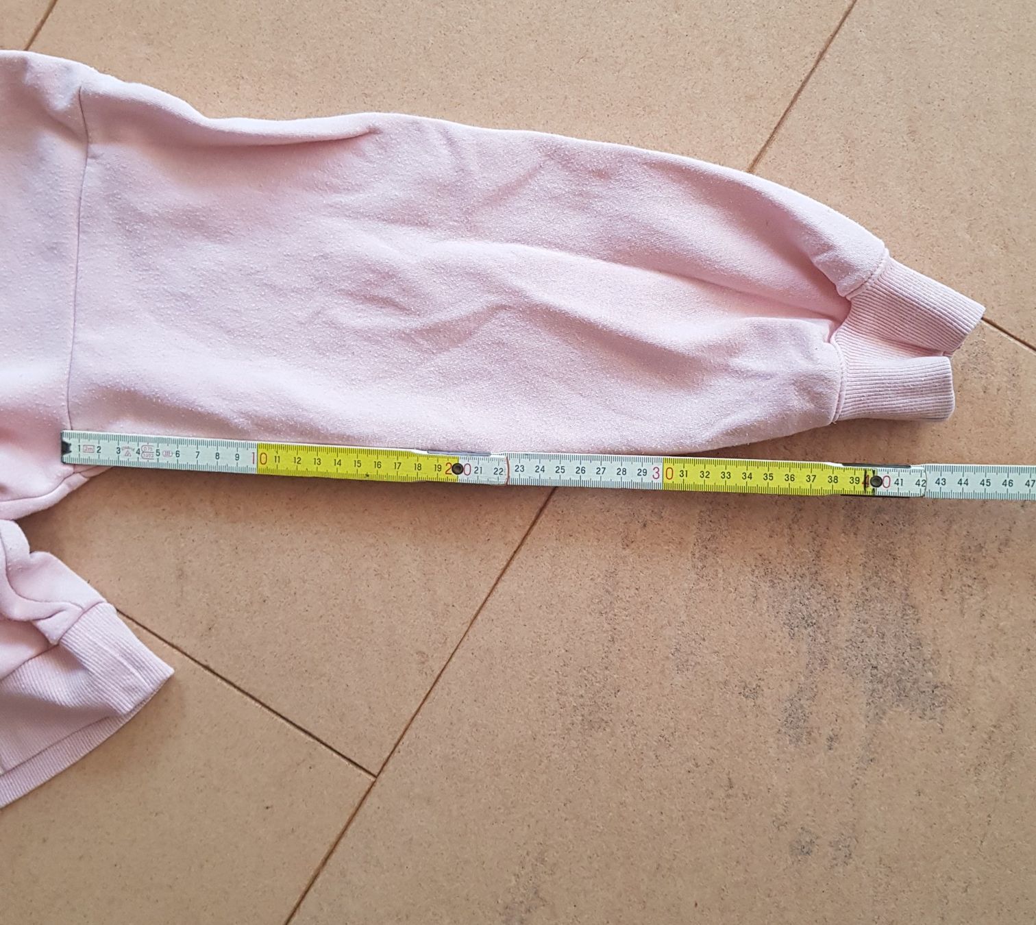 H&M Maglioni & Felpe: Kapuzenpullover alt Rosé Grösse 134/140 von H&M – Usato da Thun venduto da lede 3