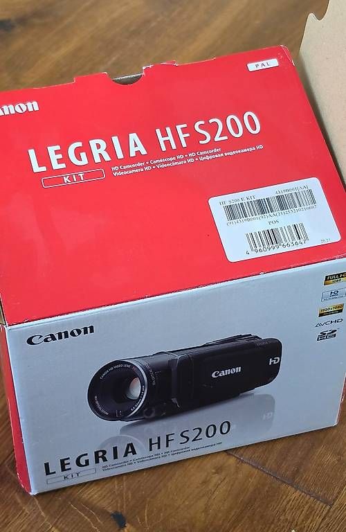Videocamere: Canon Legria HFS200 mit Rode Micro – Usato da Effretikon venduto da lilli5005 4
