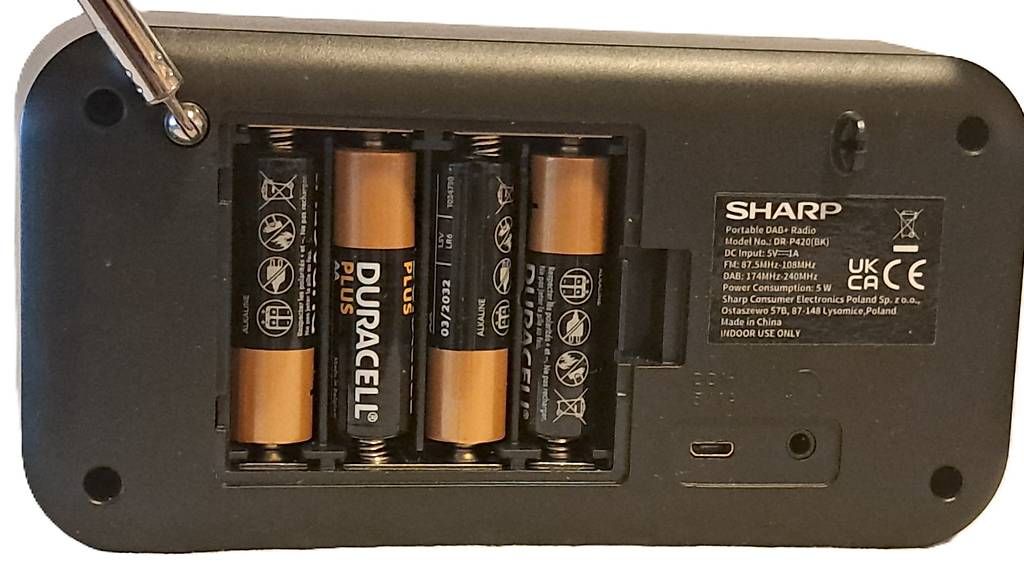 Radios: Radio numérique portable Tokyo SHARP DR-420  – Gebraucht aus Lausanne von pru_5p77 4