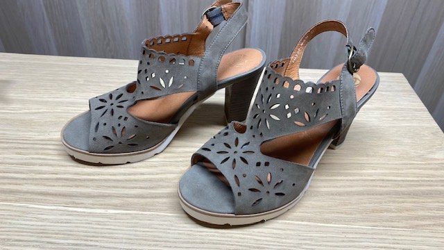 Damenschuhe: Sandales Mam'Zelle neuves – Neu (gemäss Beschreibung) aus Crans VD von vra_262m