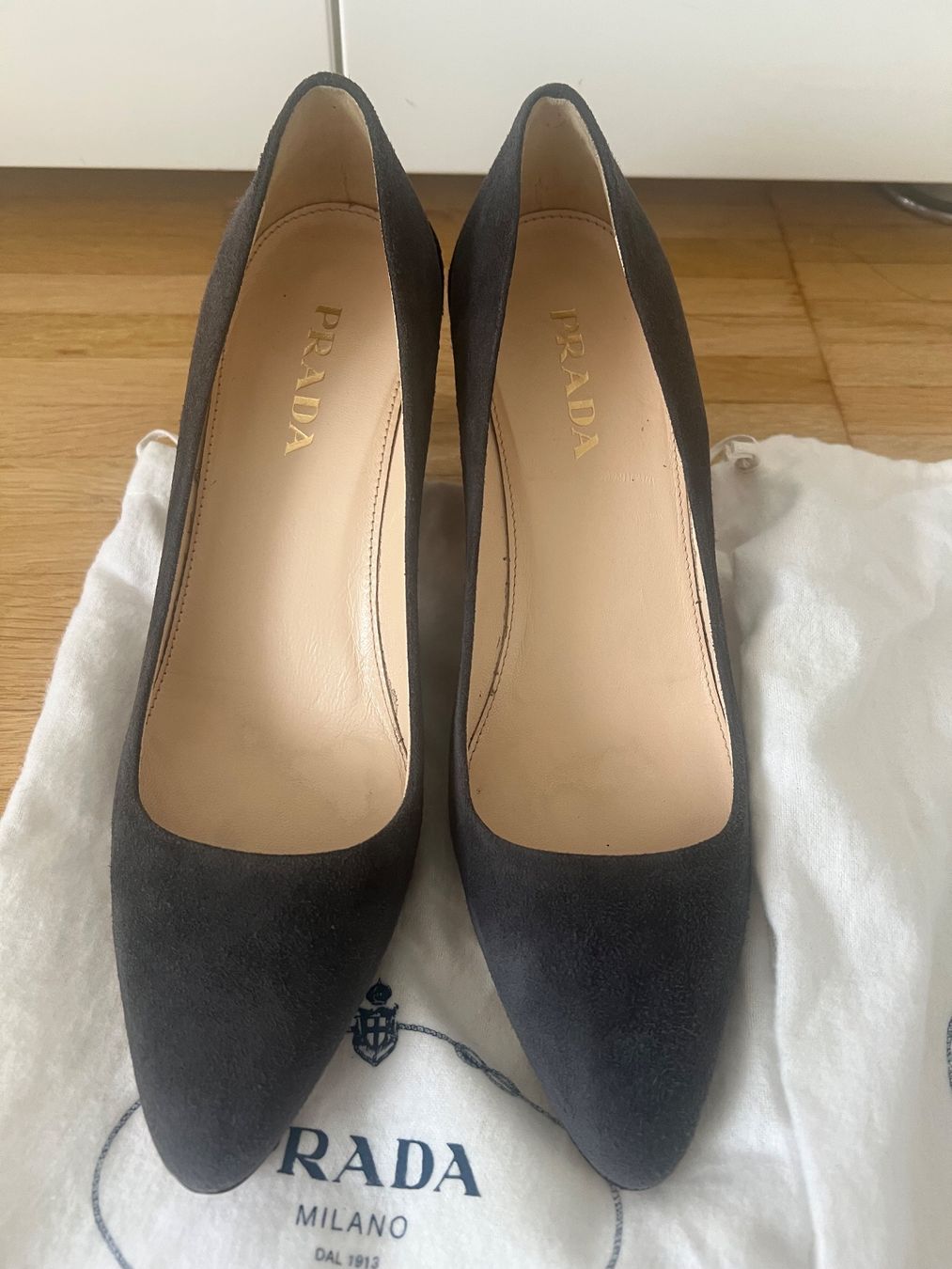 Prada Scarpe da donna: Pumps Prada – Usato da Zollikerberg venduto da Top369