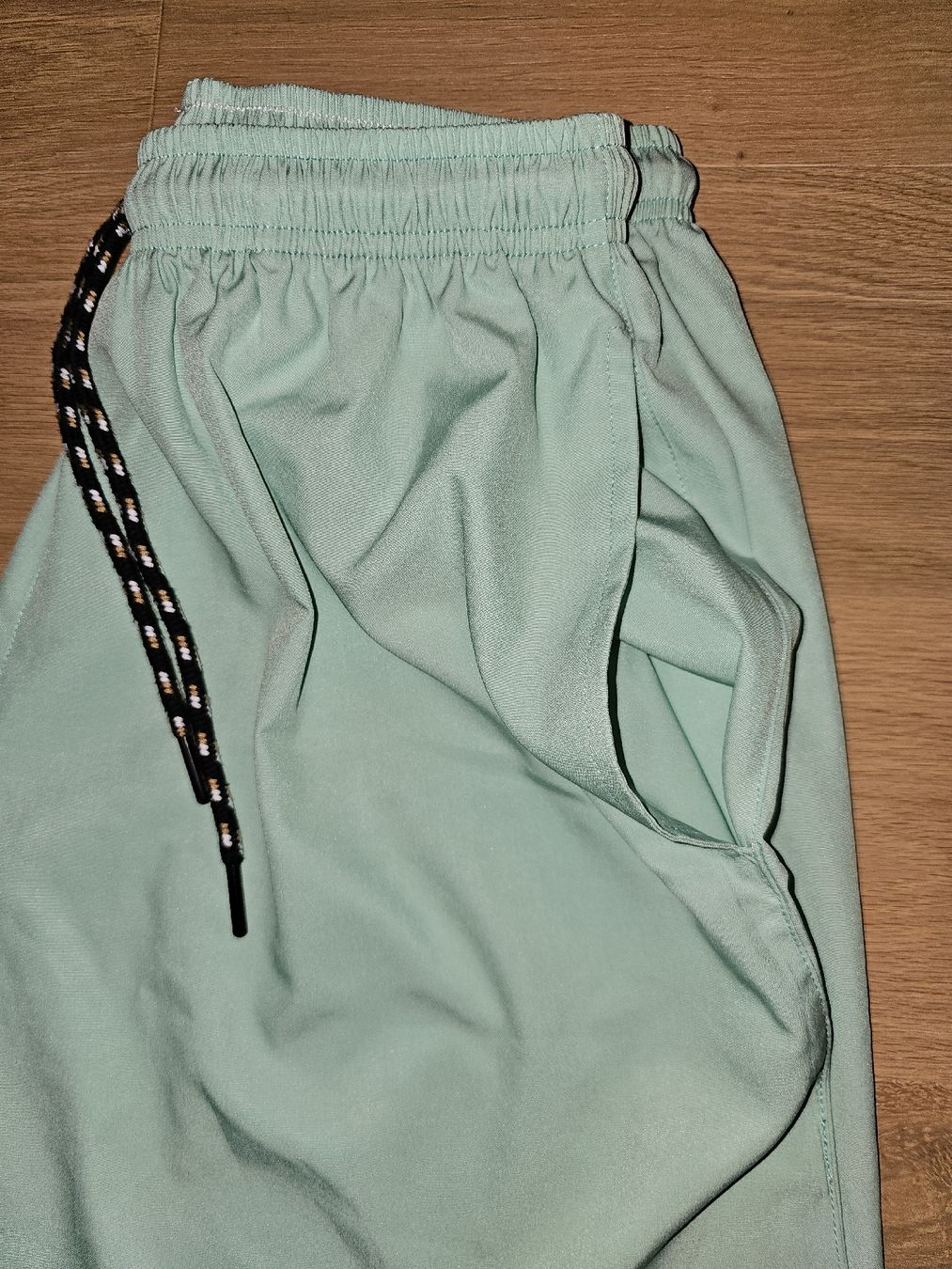 Pantalons: Mint green BEAR shorts, size L – D'occasion à Ostermundigen par gar_lv2x 3
