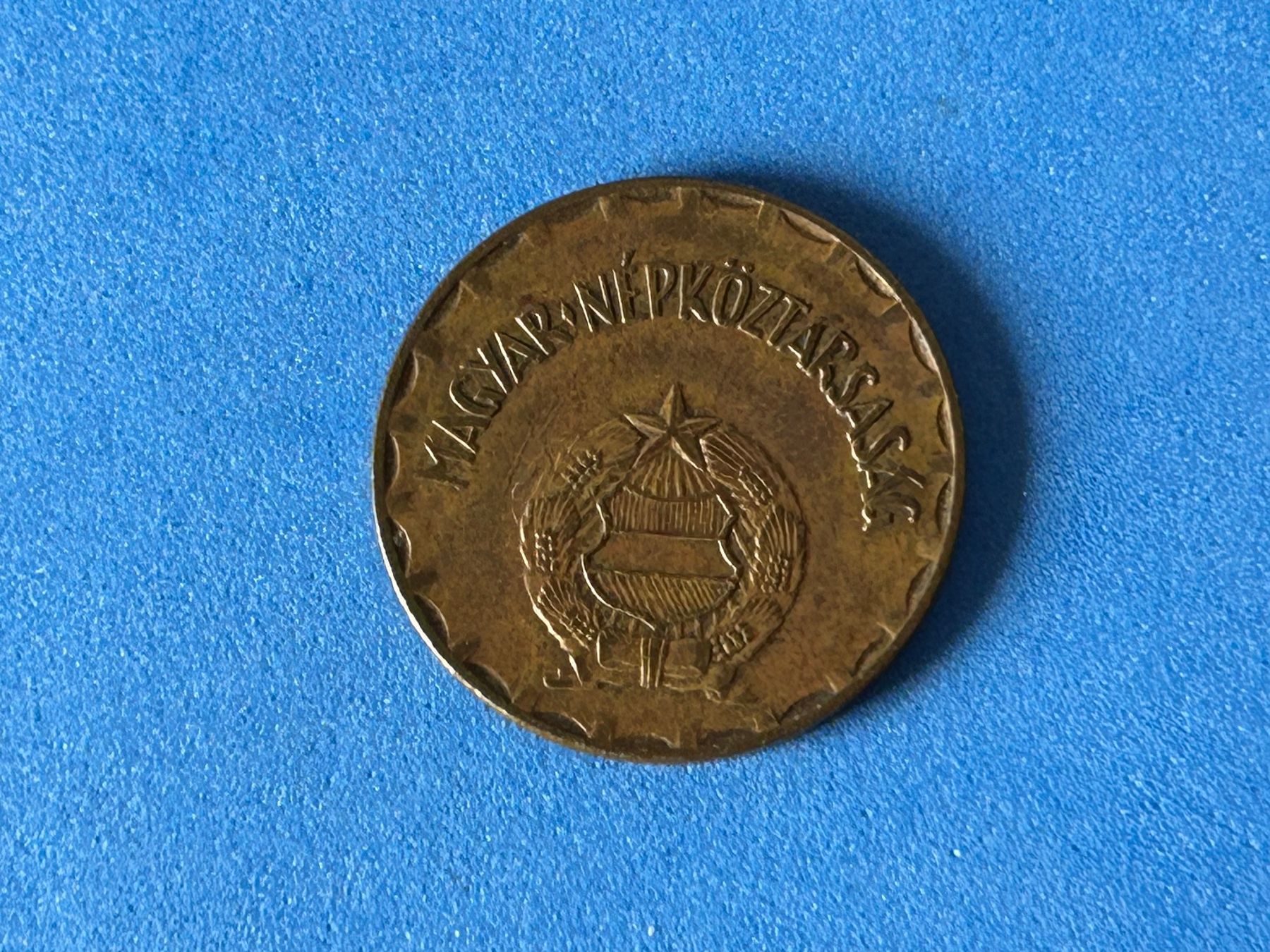 Tutti le monete: Hungary - 2 Forint 1985 – Usato da Corcelles NE venduto da AJKader 7