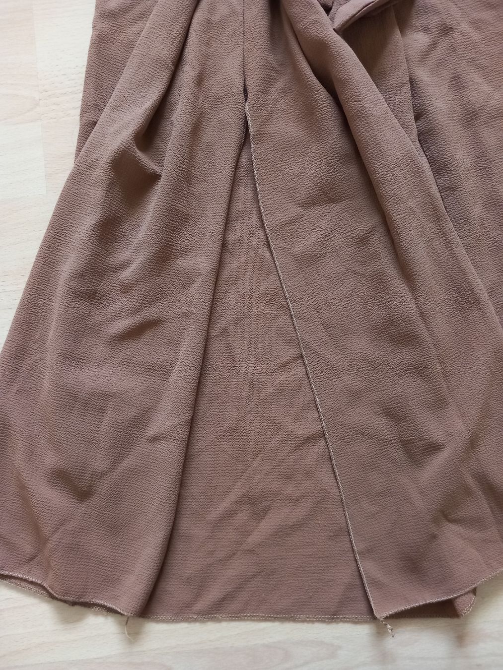 Pantaloni: Pantalon d'été ample marron rouillé – Usato da Faoug venduto da per_kp6r 2