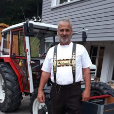 Profile image of Huzi60