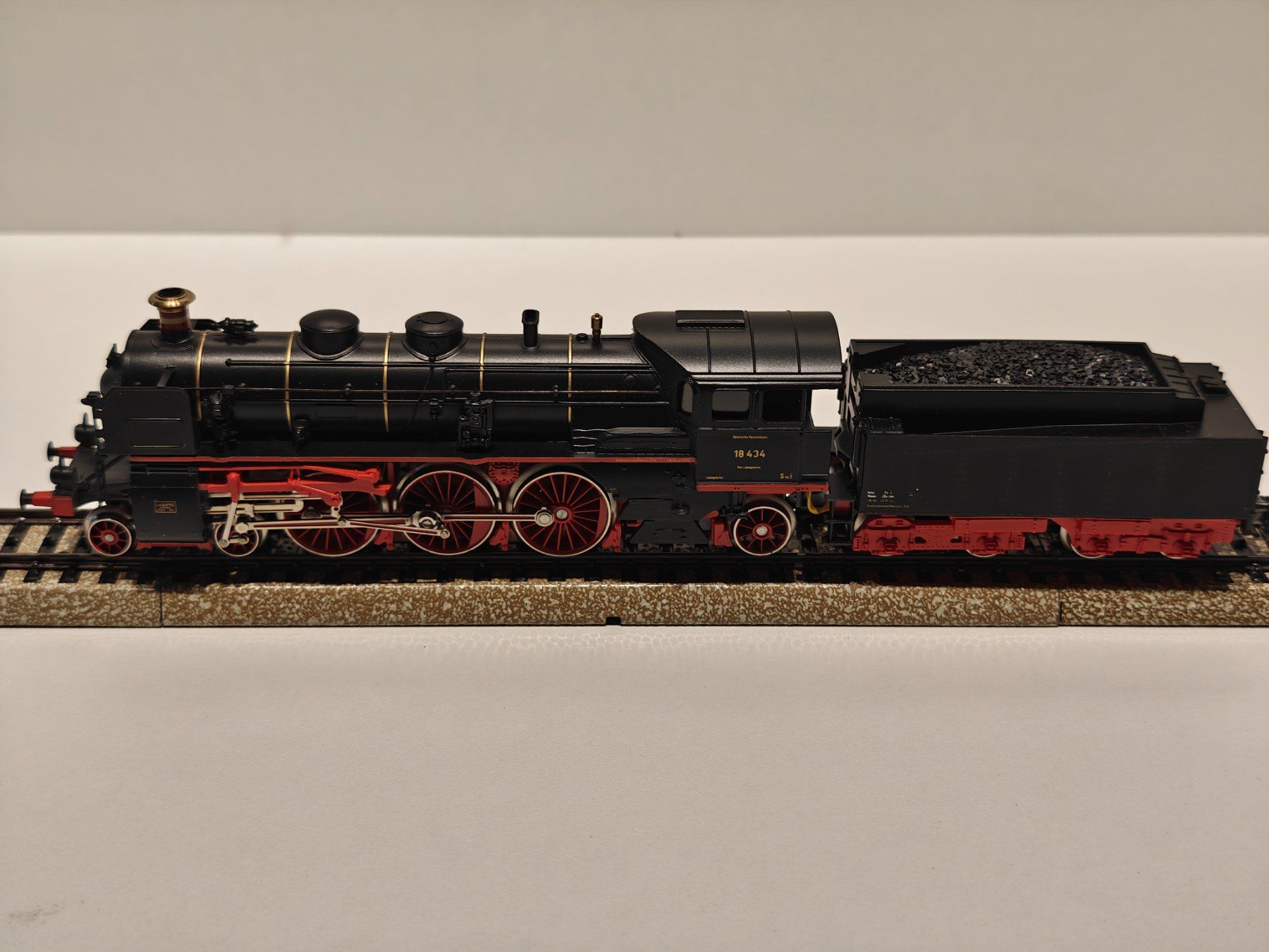 Märklin Modelleisenbahnen: Märklin 3518 Br 18 4 – Gebraucht aus Braunau von Homersimpson 1
