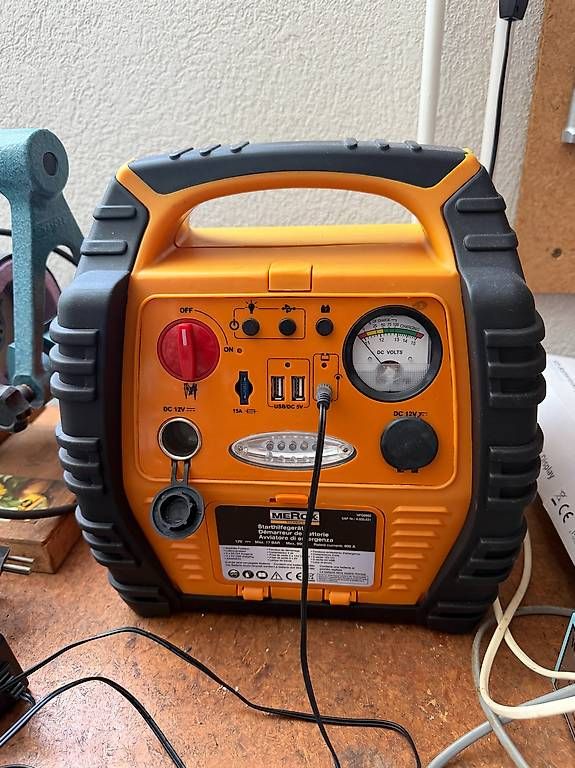 Caricabatterie: Merox Jumpstarter 900 A / 17 Ah – Usato da Ittigen venduto da mar_9fd6 1