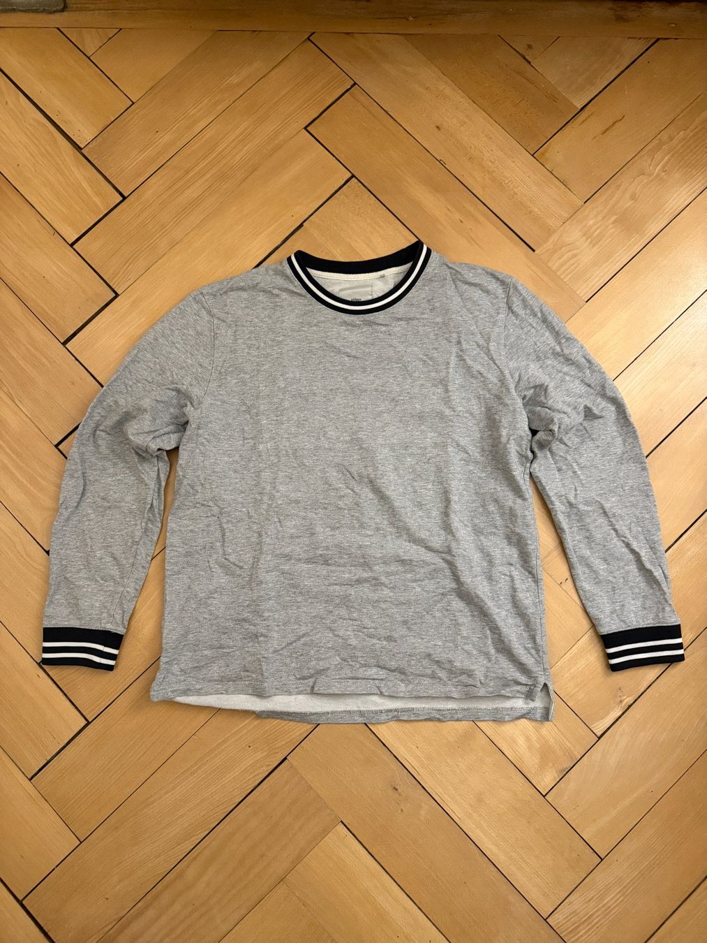 Maglioni & Felpe: MINIMUM - Sweatshirt hellgrau XL – Usato da Zürich venduto da Diazaio