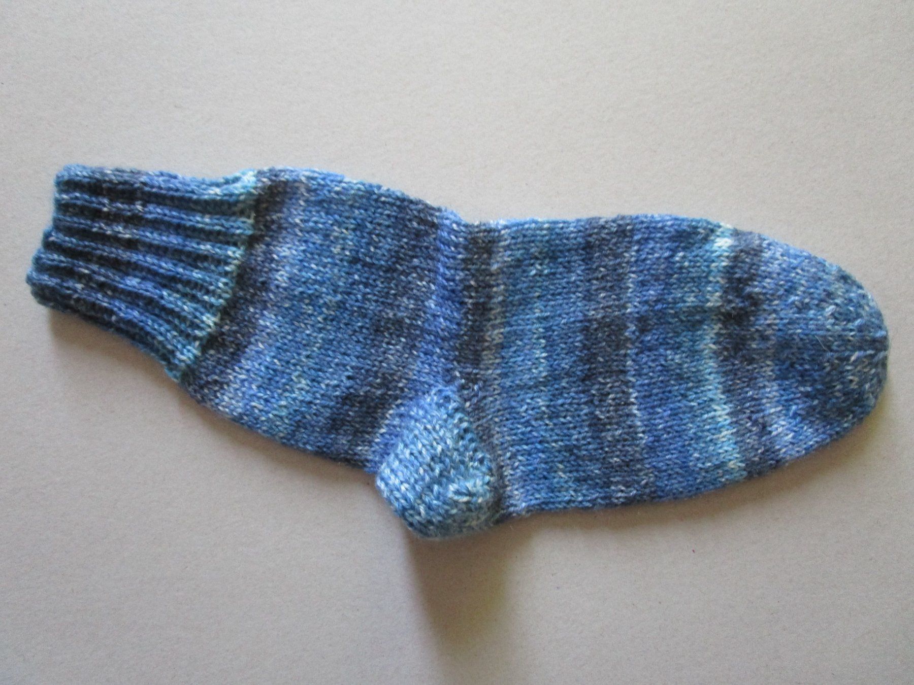 Calze: handgestrickte Socken Gr. 37 – Nuovo (secondo la descrizione) da Ursenbach venduto da gruenblau 2