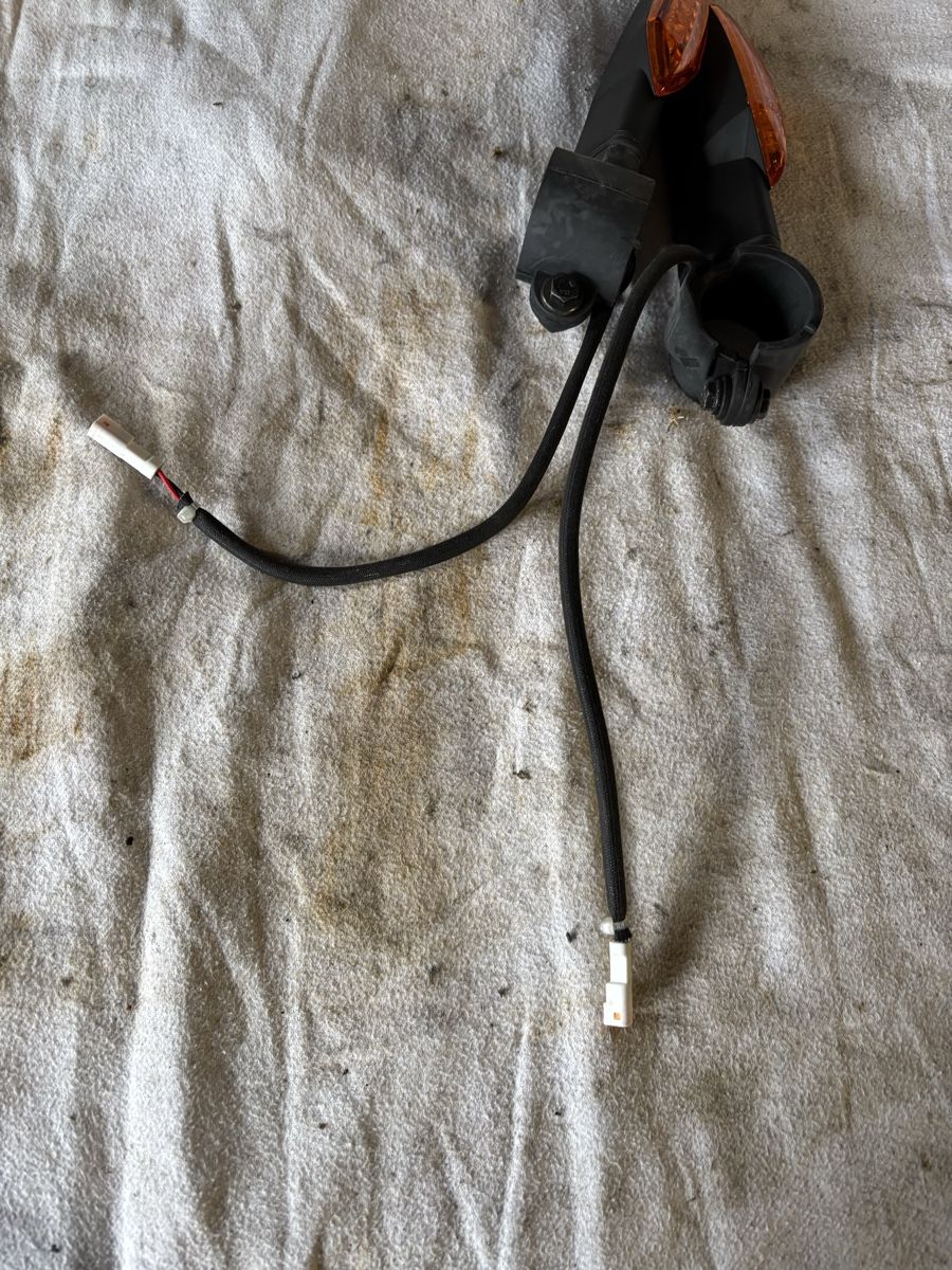 Tutti i ricambio per moto: Viktory Blinker – Usato da Schötz venduto da Harley35 2