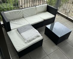 Loungeset Polyrattan mit Tisch – guter Zustand