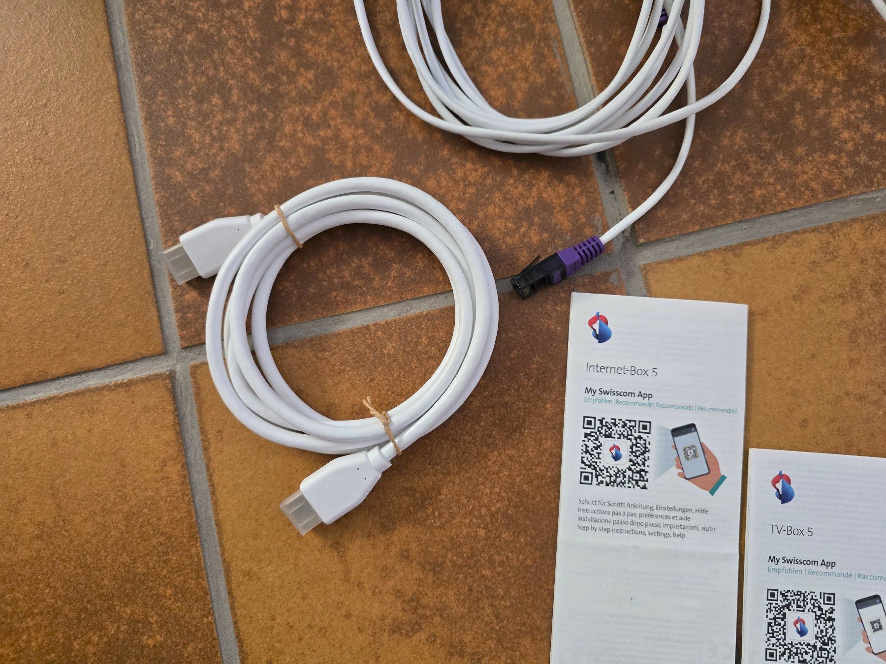 Swisscom Modems & Routeurs: Swisscom TV Box 5 – D'occasion à Savièse par lag_g86p 3