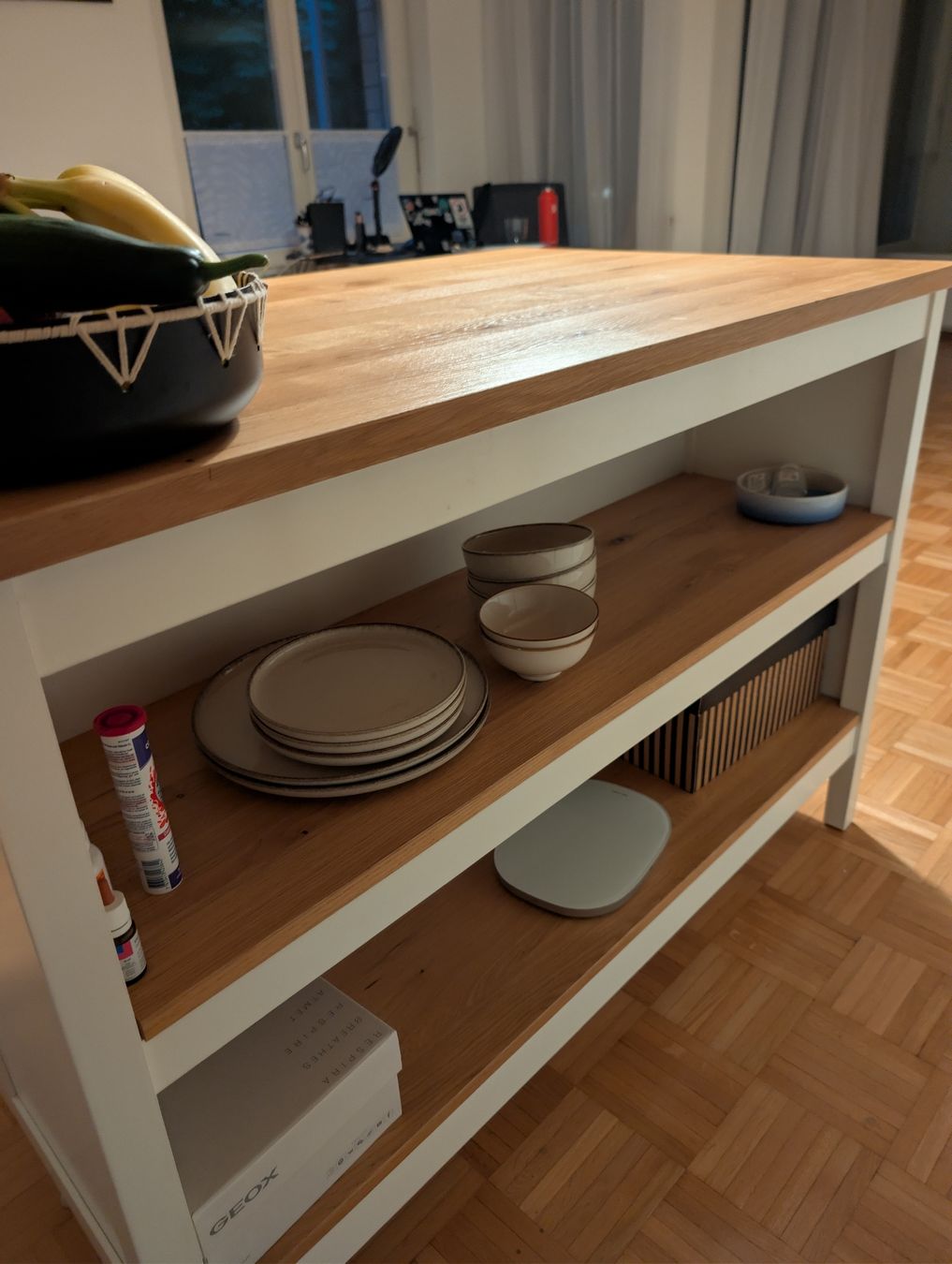 Tische: Kitchen island plus 2 bar chairs – Gebraucht aus Zürich von bea_67t5 3