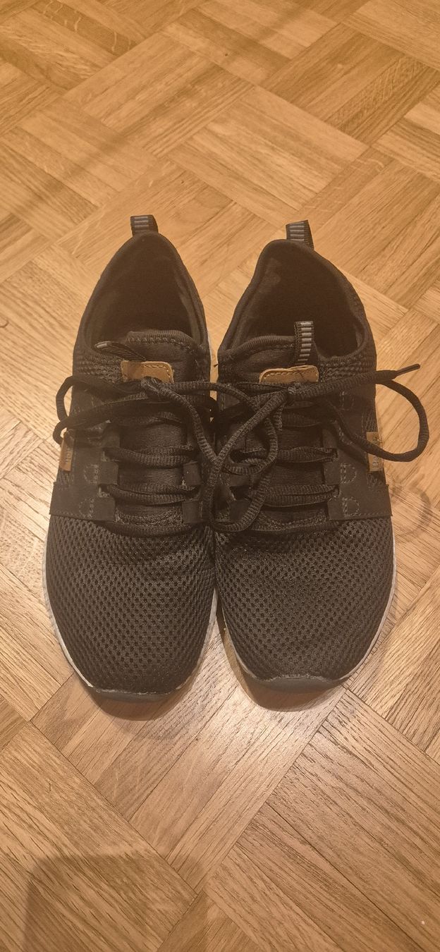 Bench Scarpe da donna: Bench Turnschuhe Damen dunkelblau – Usato da Grüt (Gossau ZH) venduto da ser_86zb