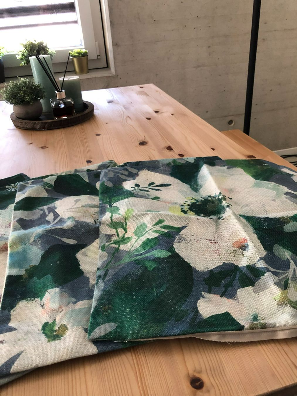 Cuscini: 4 x Dekokissen 45x45cm – Nuovo (secondo la descrizione) da Bellinzona venduto da JackieBlue 5