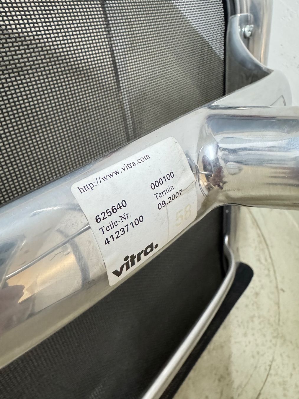 Vitra Stühle: Vitra Stuhl, Modell EA 108 – Gebraucht aus Luzern von CAZS_Luzern 3