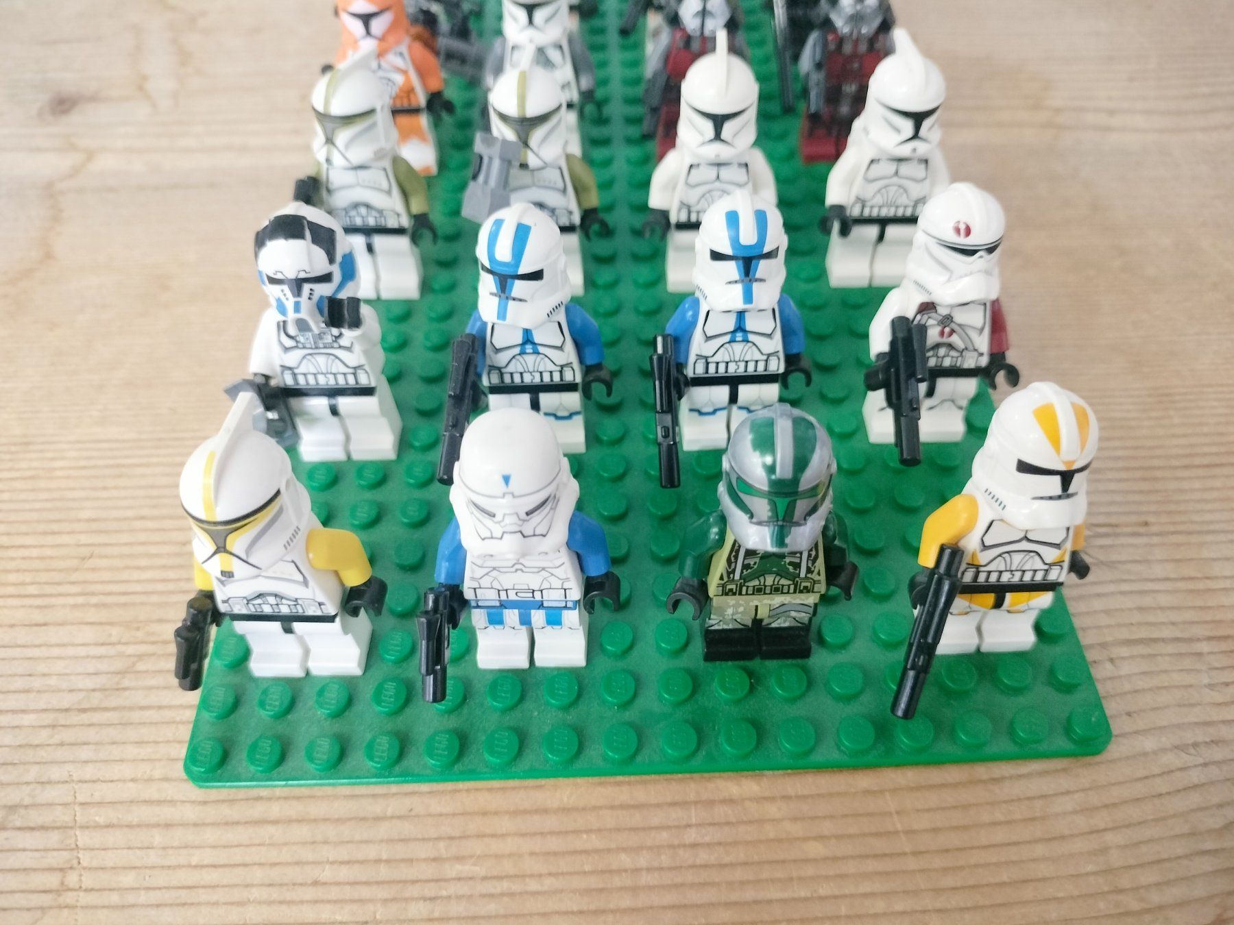 Lego Giocattoli: Lego Star Wars div. Clone Trooper 24 Stück – Usato da Wil SG venduto da RoyalBricks 2