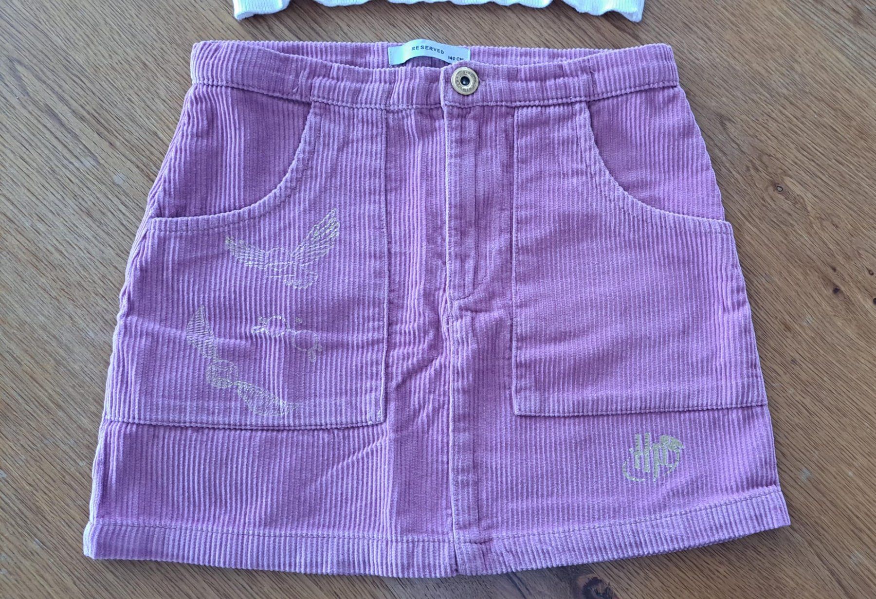 Kleiderpakete & -sets: Rock und Strickbluse von Reserved, Harry Potter, Gr. 140 – Gebraucht aus Massagno von Michaela.F 3