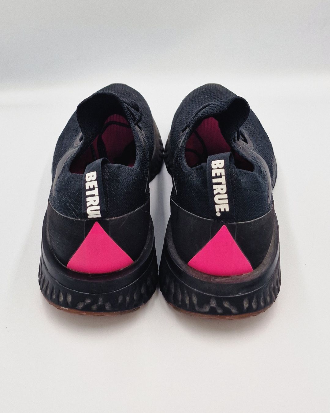 Nike Scarpe da donna: Original Nike Epic React Flyknit.  Grösse 41. wie neu! – Nuovo (secondo la descrizione) da Affeltrangen venduto da Szafaoli 3