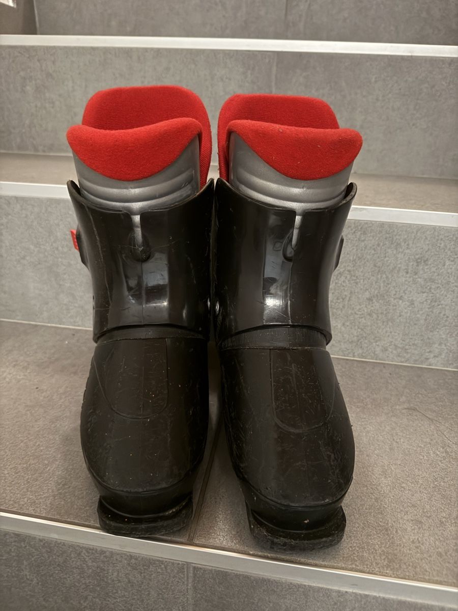 Scarpe per ragazzi: Chaussure de ski enfant – Usato da Rue venduto da dia_p7xh 2